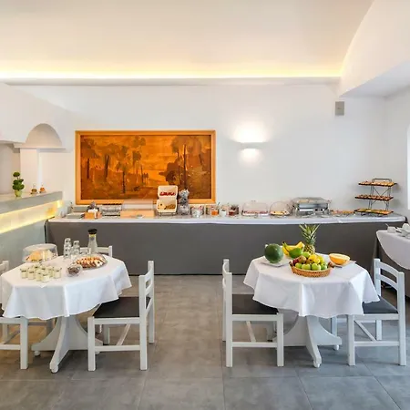 Hotel Akrotiri